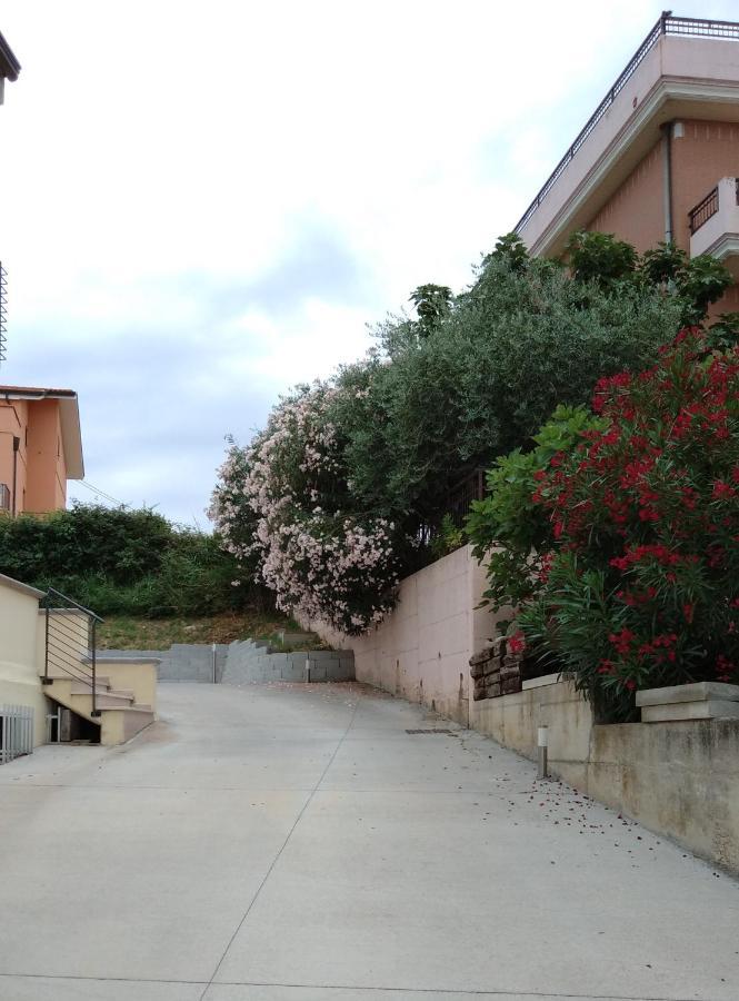 Via Mediterraneo 39 Casa Vacanze Petacciato Exterior photo